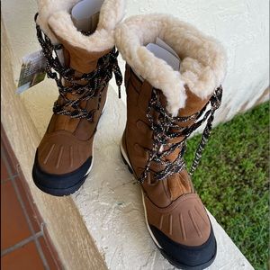BearPaw Desdemona Boots